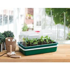 Garland - Heated Greenhouse 8w 38,5x24x19h cm