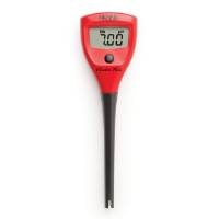 Checker® Plus pH meter with 0.01 pH resolution